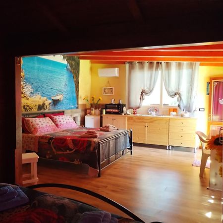 Villa Girasole 蒙泰罗尼迪莱切 外观 照片