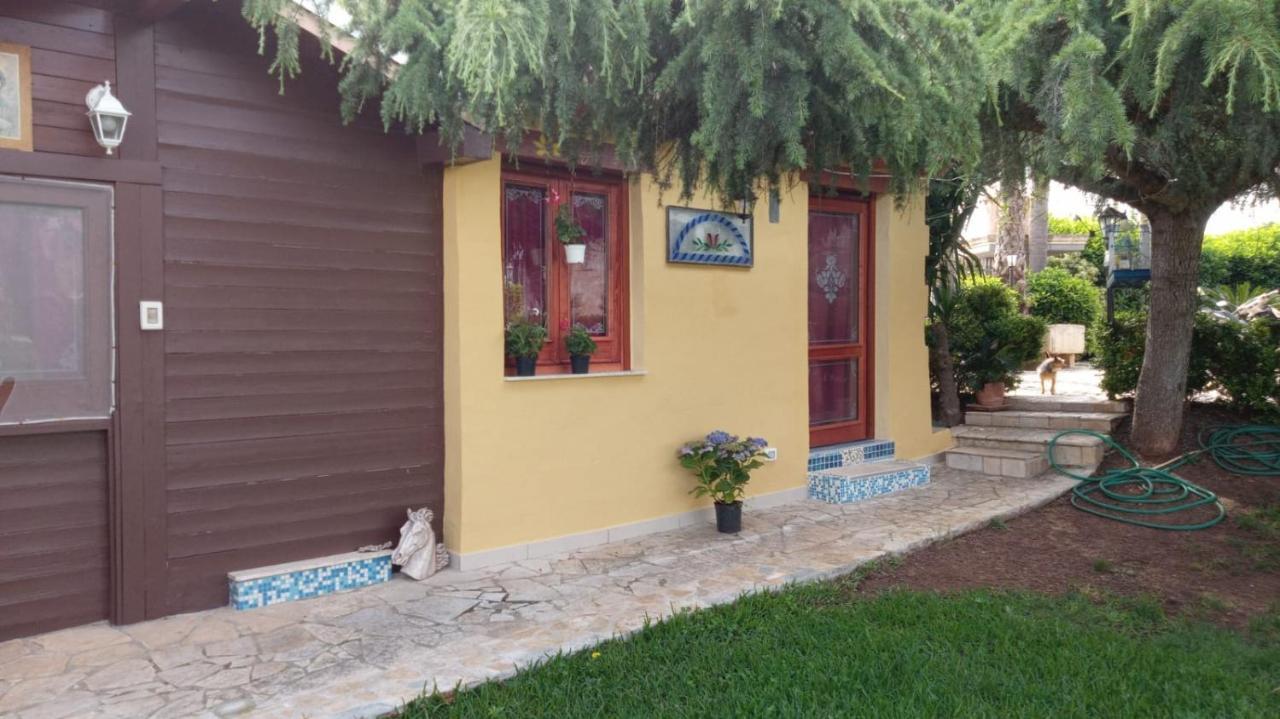 Villa Girasole 蒙泰罗尼迪莱切 外观 照片